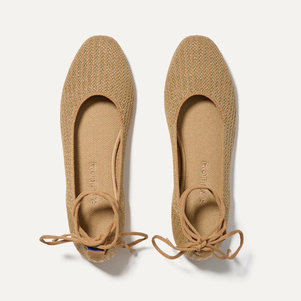 Rothy’s New - The Square Wrap
Gold Stripe